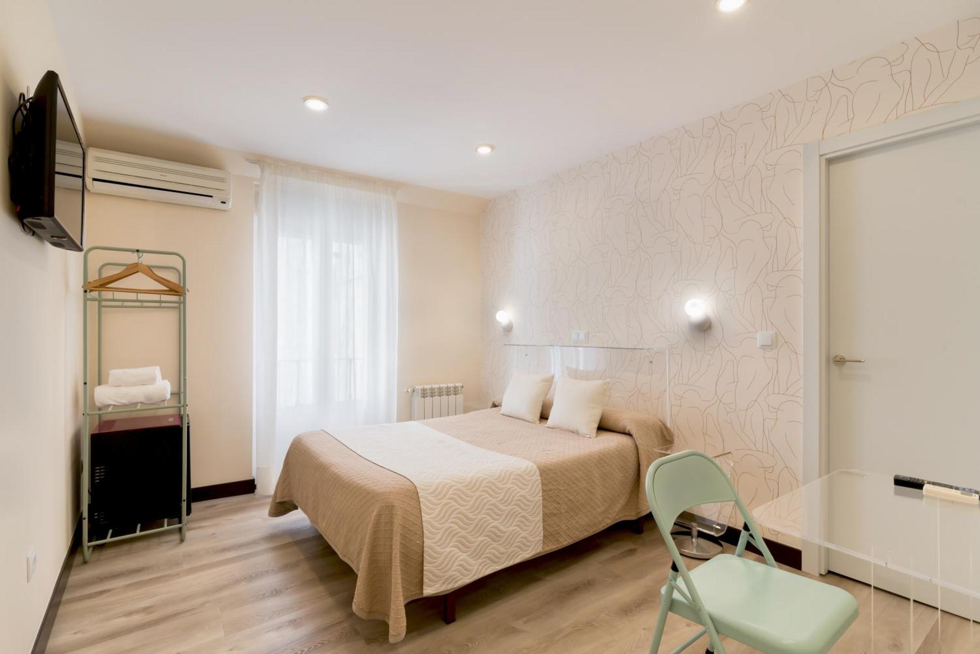 Hostal Art Madrid Hotel Екстериор снимка